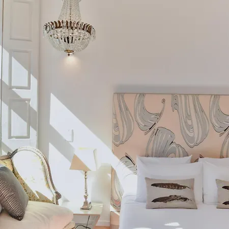 Palazzo, Antique Charm With Romantic Balcony And Ac Daire