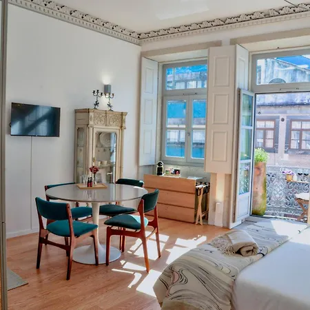 Palazzo, Antique Charm With Romantic Balcony And Ac Daire