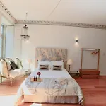 Palazzo, Antique Charm With Romantic Balcony And Ac *