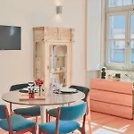 Palazzo, Antique Charm With Romantic Balcony And Ac Διαμέρισμα Πόρτο