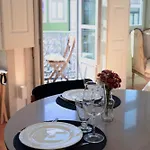 Διαμέρισμα Palazzo, Antique Charm With Romantic Balcony And Ac