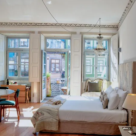 Palazzo, Antique Charm With Romantic Balcony And Ac *
