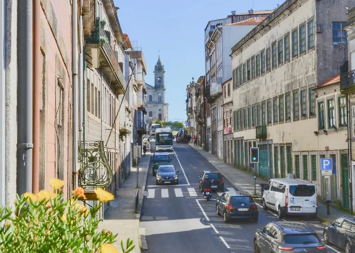 Palazzo, Antique Charm With Romantic Balcony And Ac Apartament