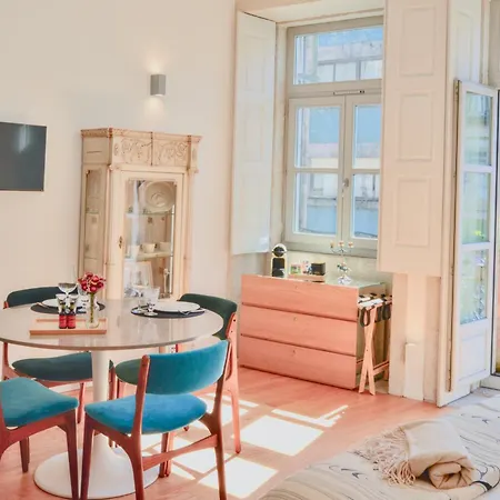 Apartament Palazzo, Antique Charm With Romantic Balcony And Ac *