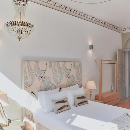 아파트 Palazzo, Antique Charm With Romantic Balcony And Ac 포르투